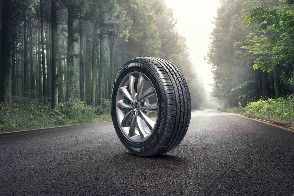 hankook_hankook_tire_canada_introduces_new_innovations_to_award