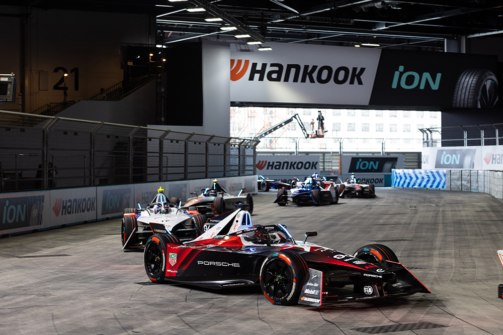 Pascal_Wehrlein_se_corona_campeón_del_mundo_de_Fórmula_E_2024_en_el_Hankook_E_Prix_de_Londres_2